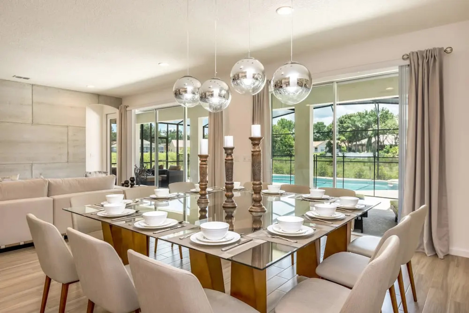 Solterra - 5212 Oakbourne Avenue