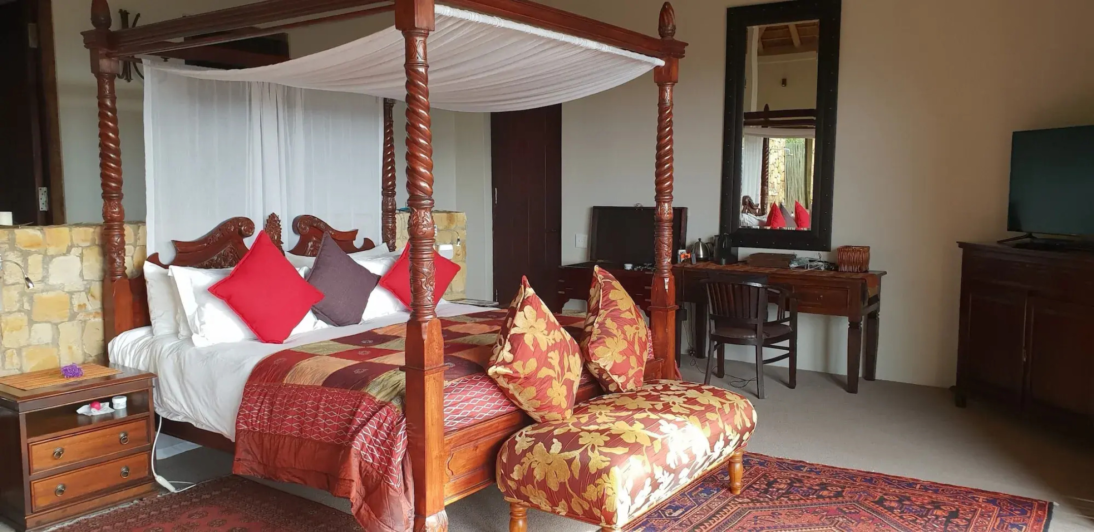 Tamodi Lodge and Stables