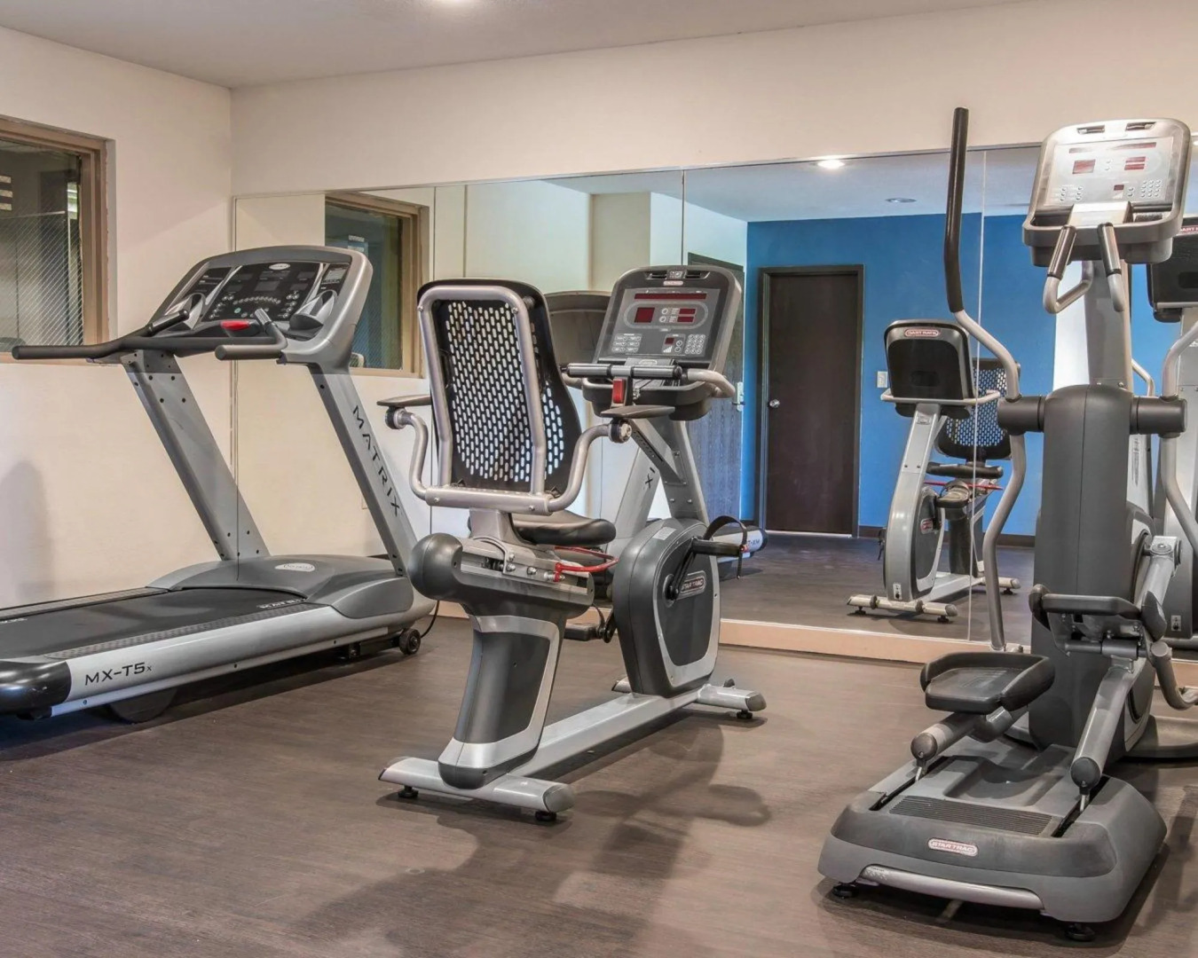 Country Inn & Suites by Radisson, Muskegon, MI