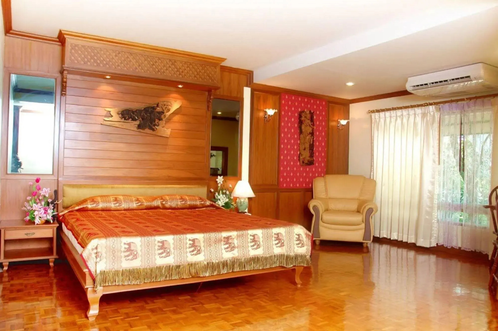 Royal Ivory Sukhumvit Nana