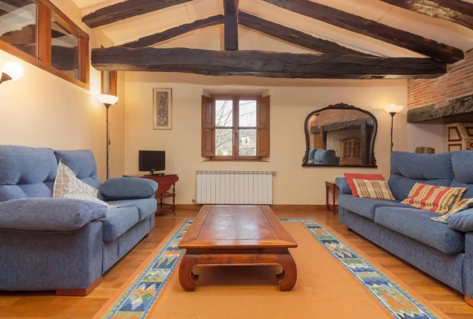 Casona De La Salceda