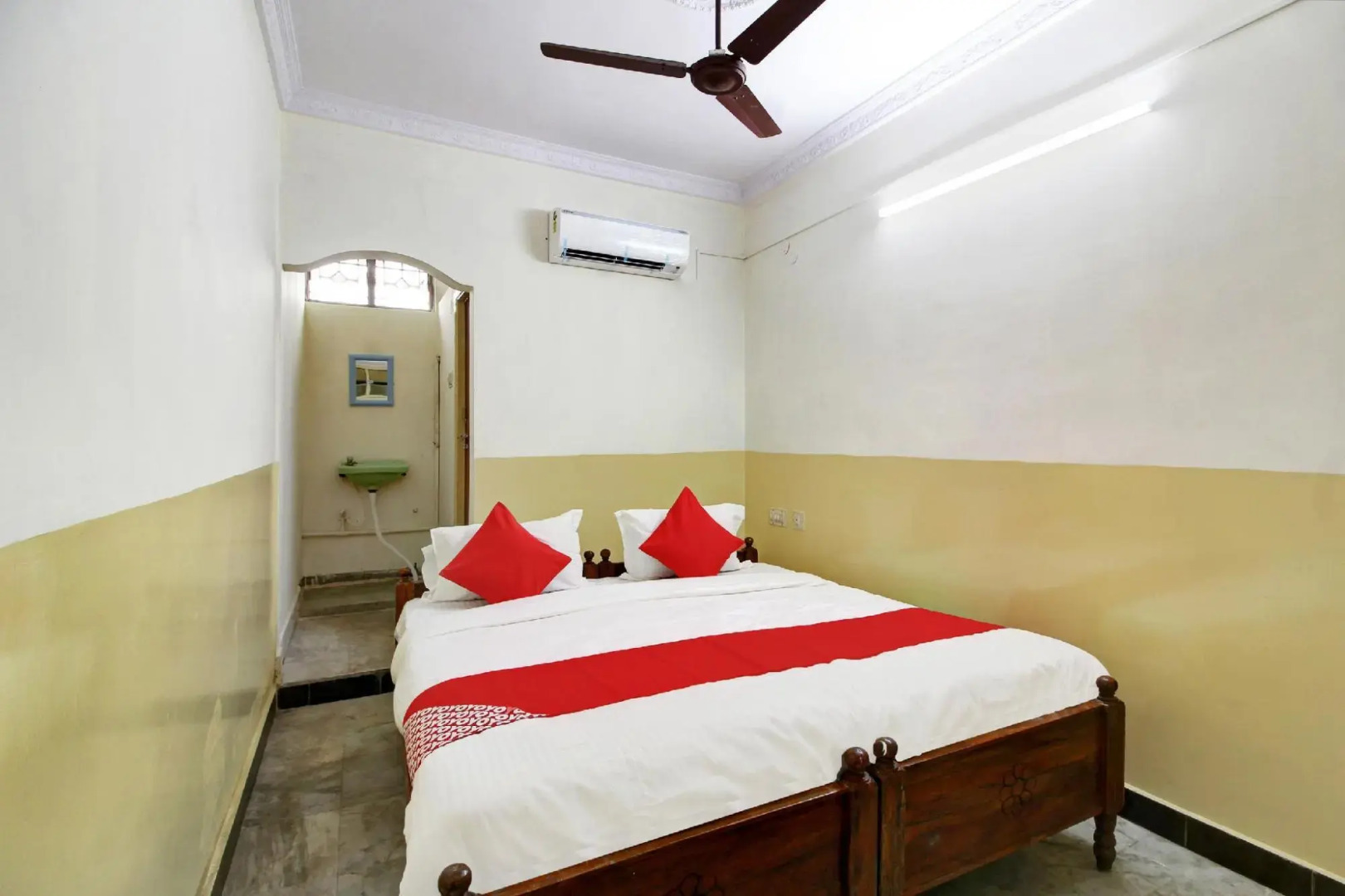 Suraj Residency by OYO Rooms