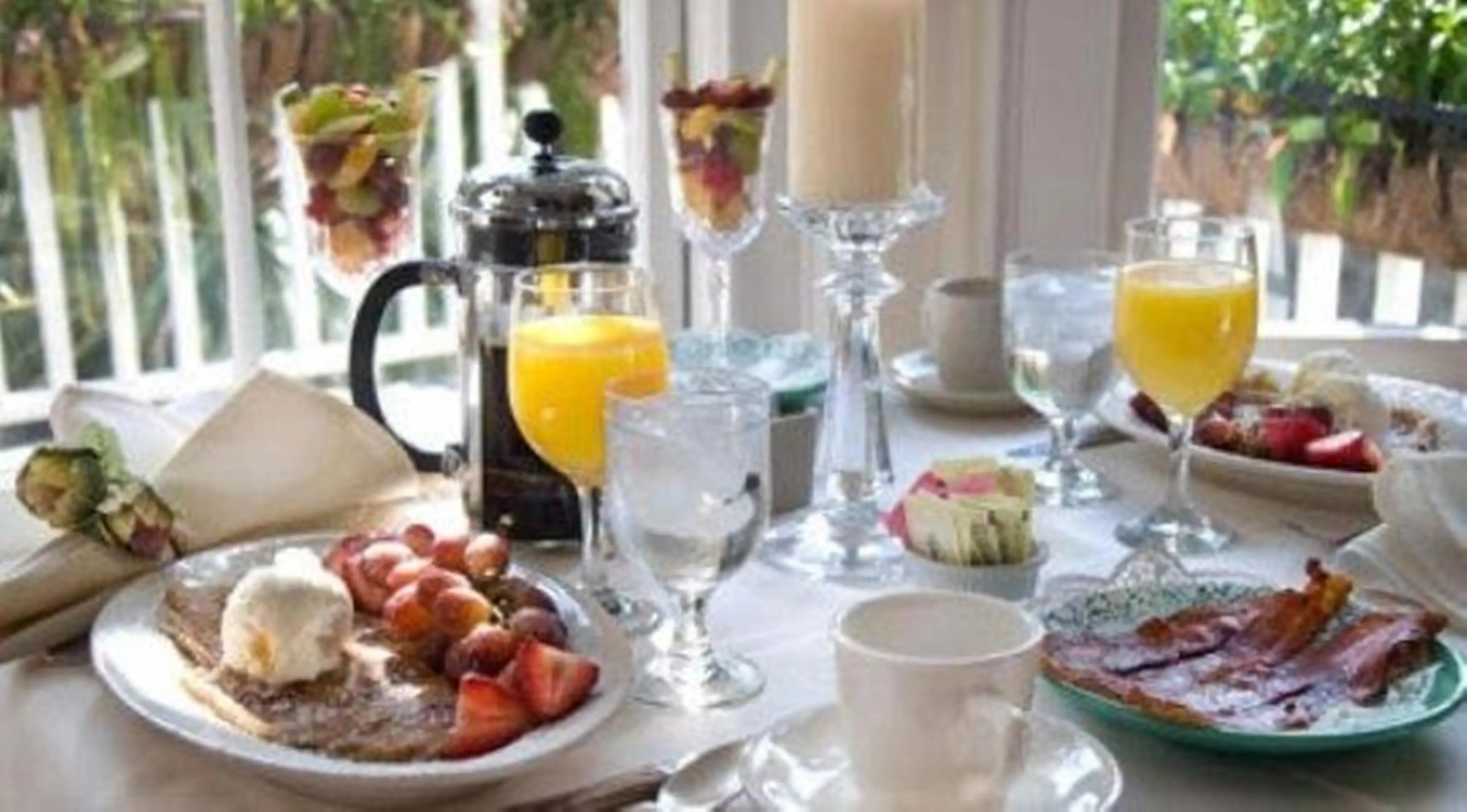 L'Hirondelle Flat Service