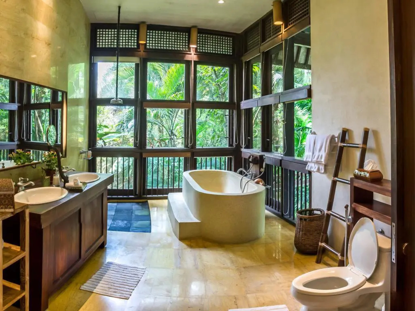 Casabrina Vacation Villas