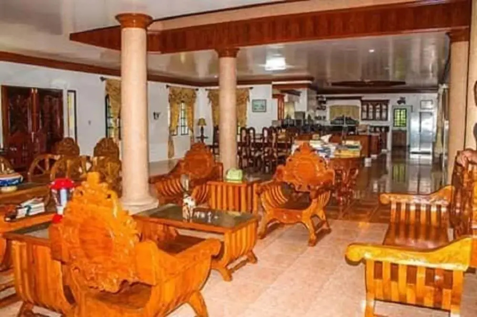 Treasure Bay Dive Resort