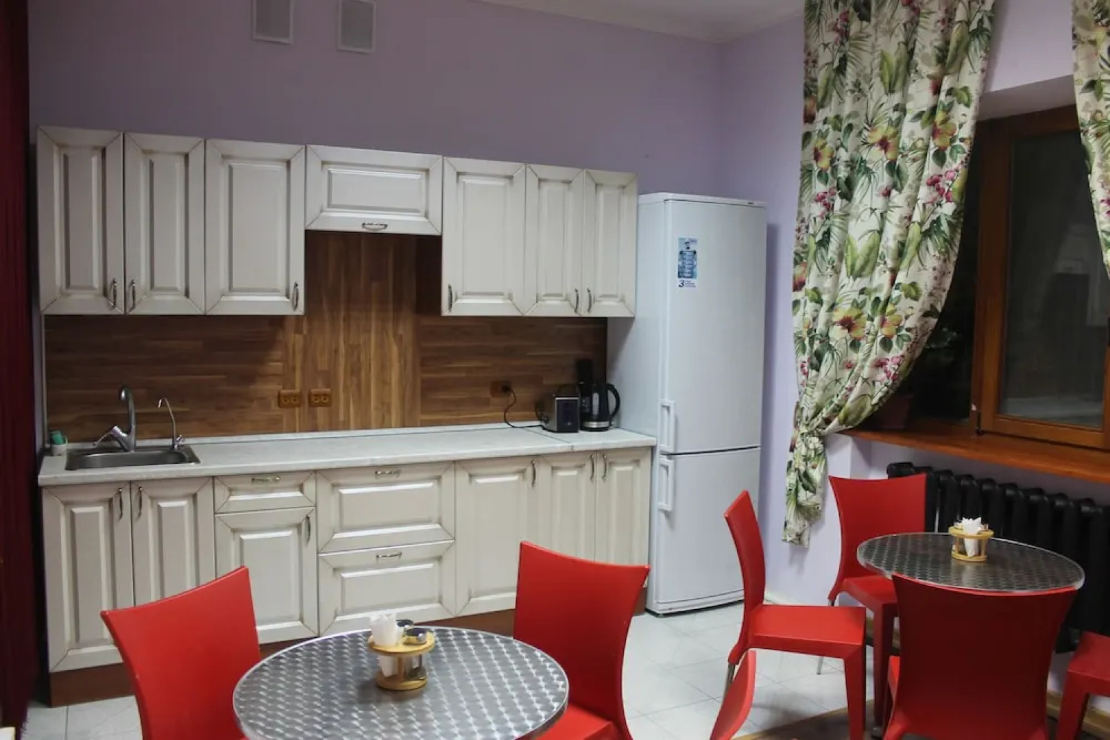 Бутик-хостел Be Happy