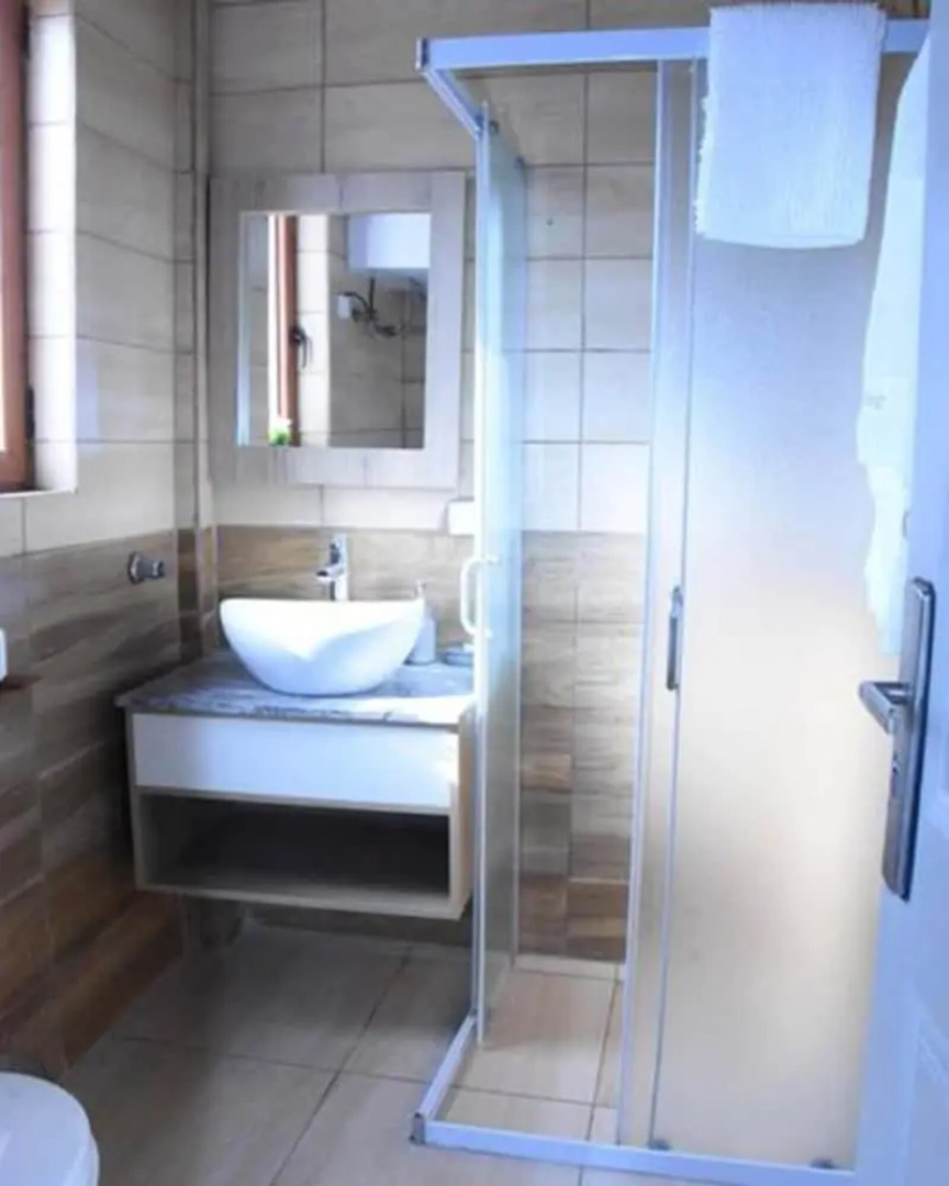 Inn of the Four Sisters