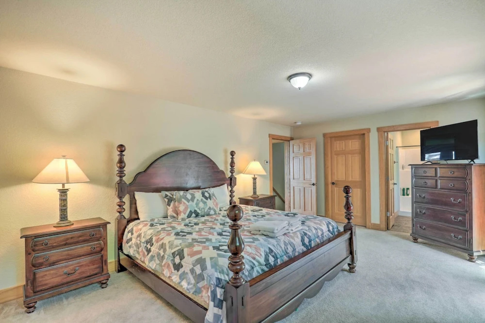 Getaway Chalet in Mars Hill w/ Hot Tub & Views!