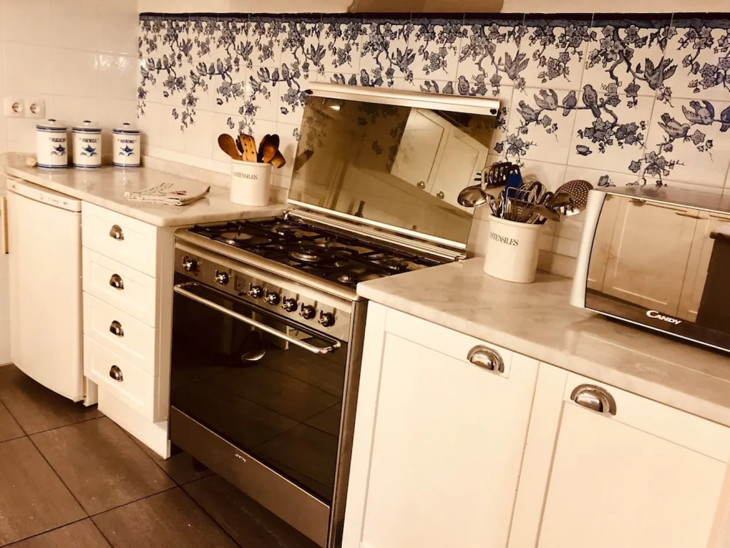 Casa Historica Al Lado Del Mar