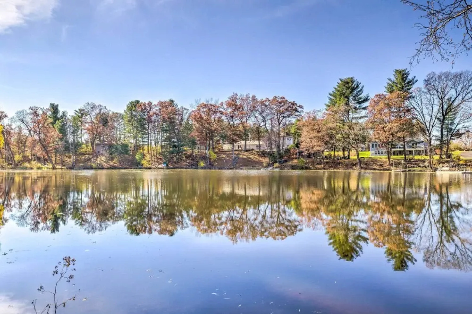 Beautiful Home w/ Hot Tub on Lake Wissota