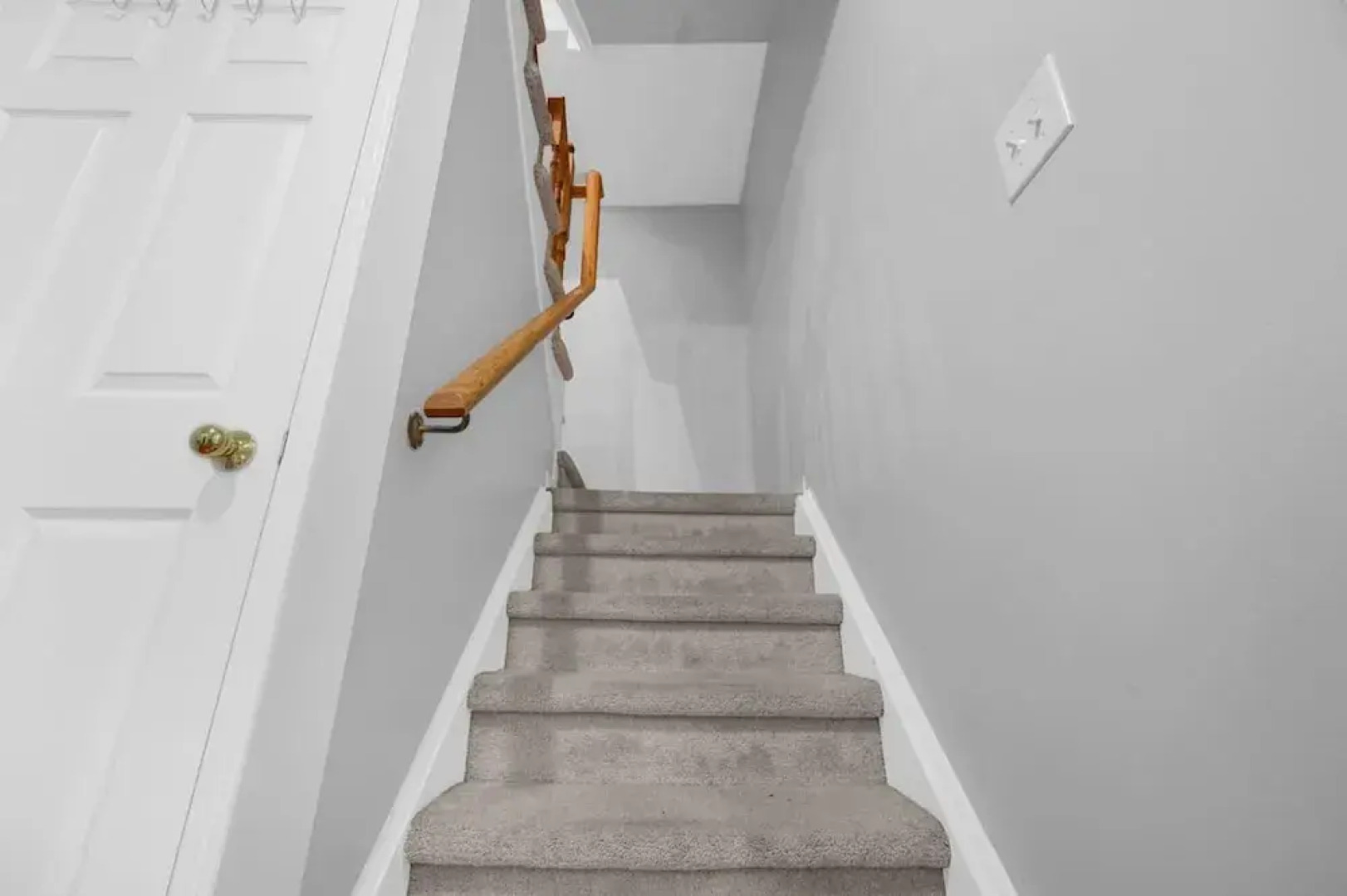 Chic 2BR House Newly Renovated Central Spot