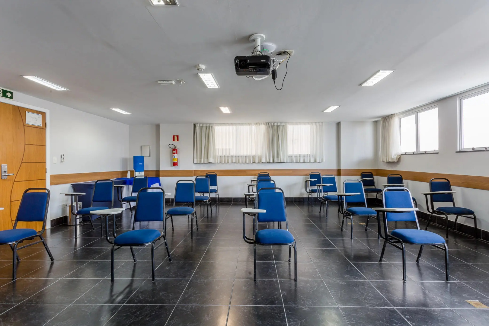 Victory Suites Hotel