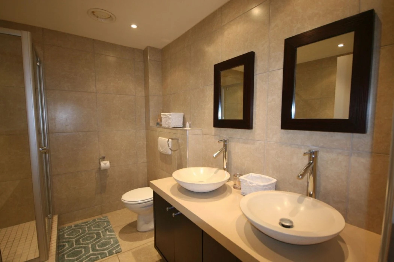 Knightsbridge Tower Apartment