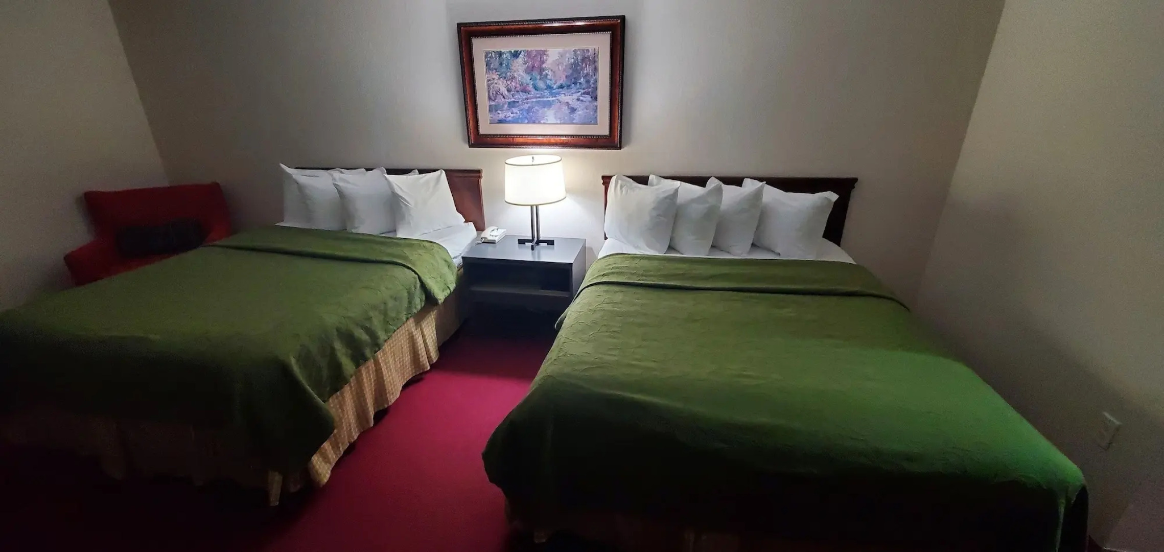 Pictured Rocks Inn & Suites