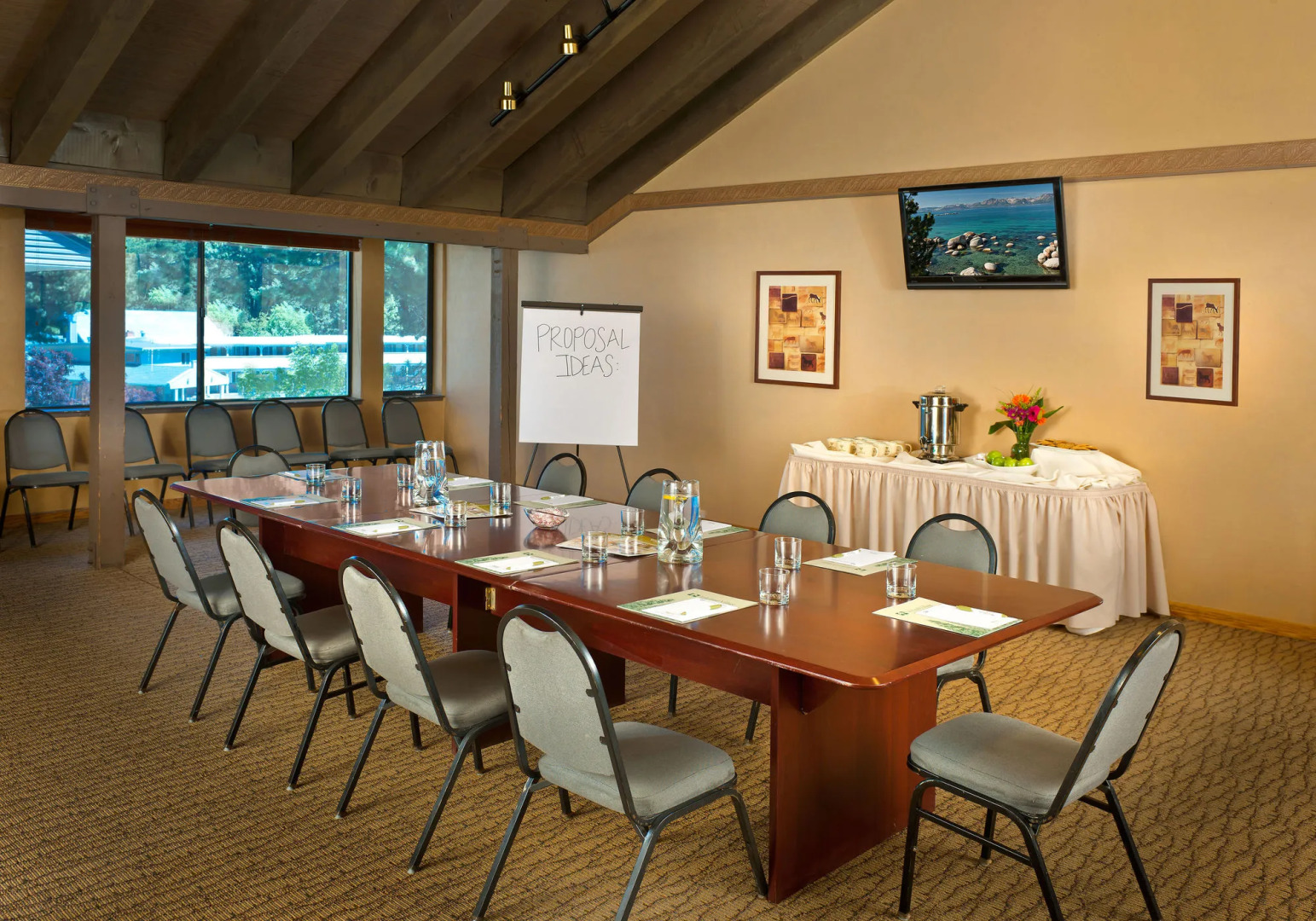 Aston Lakeland Village Beach & Mountain Resort