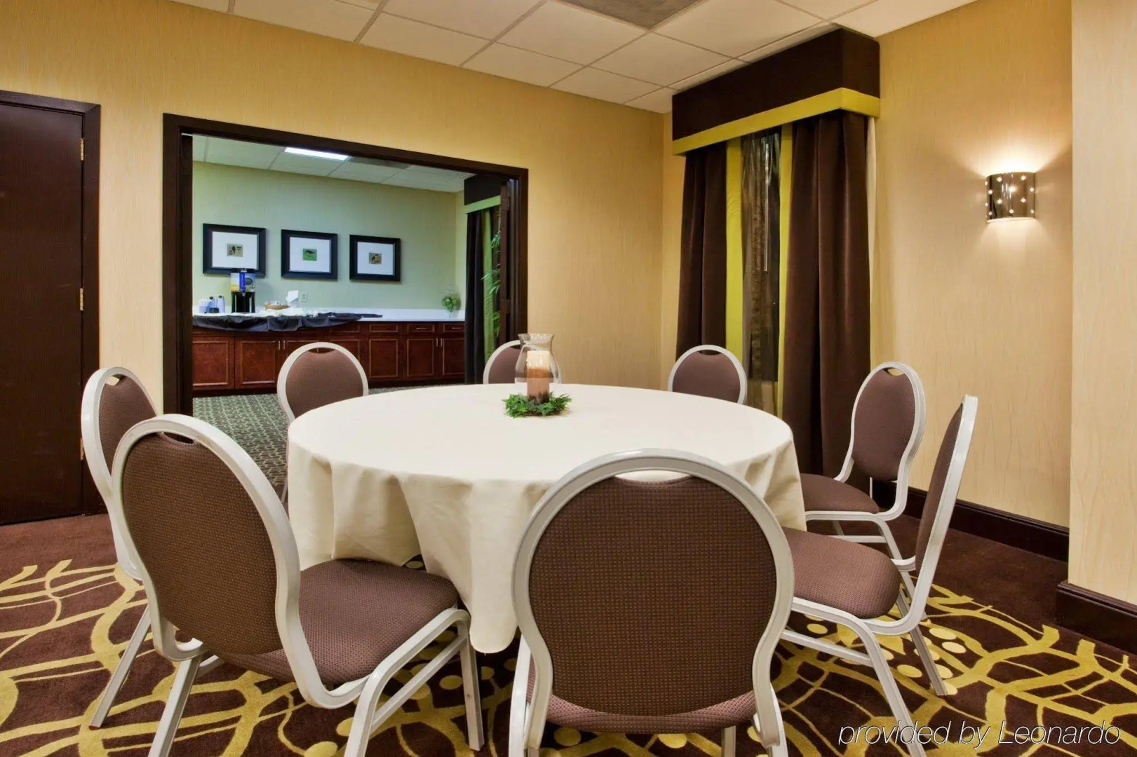 Holiday Inn Express Atlanta Airport - College Park by IHG