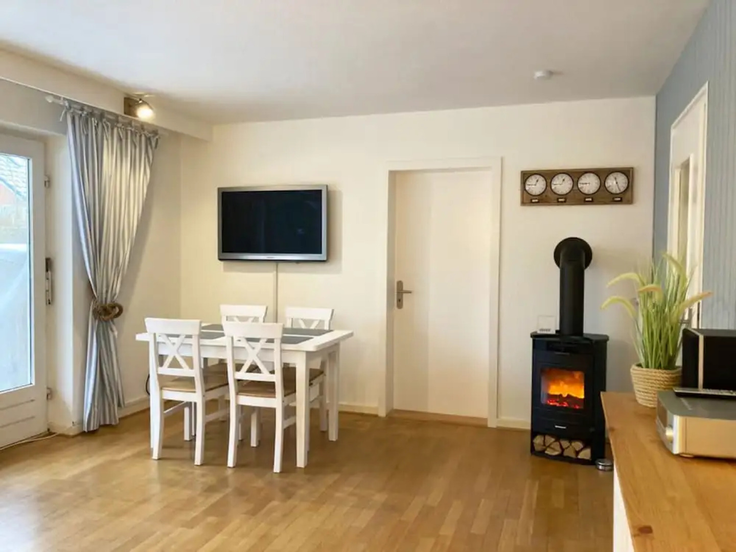 Fohr Huus Modern Retreat