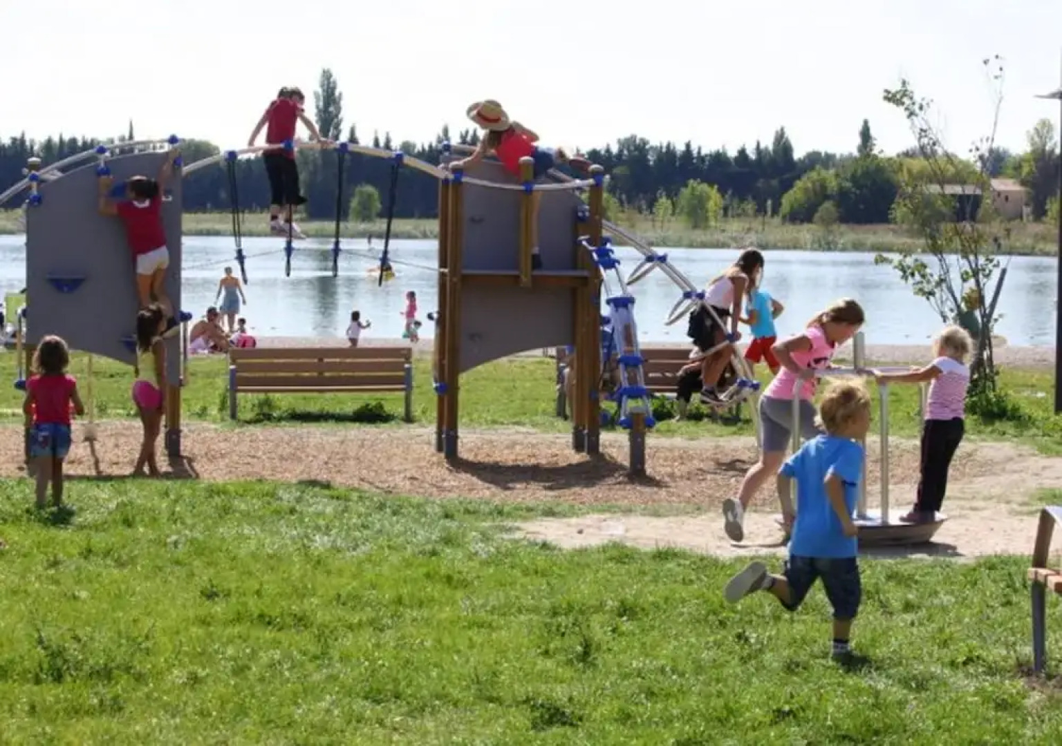 House With 2 Bedrooms in Malaucène, With Wonderful City View, Furnishe