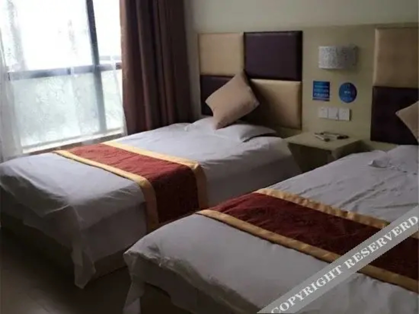 Pod Inn Hotel (Zhenjiang Dagang South Station Beihu Park)