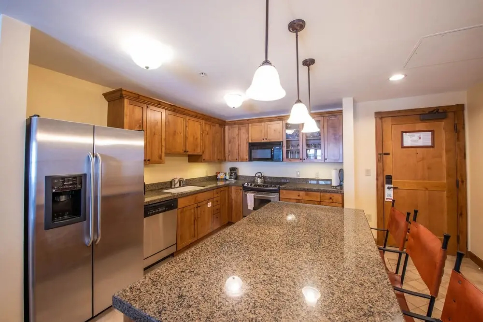 Spacious 3 Bedroom With 4 Beds And Sleeper Sofa Condo - No Cleaning Fee! by RedAwning