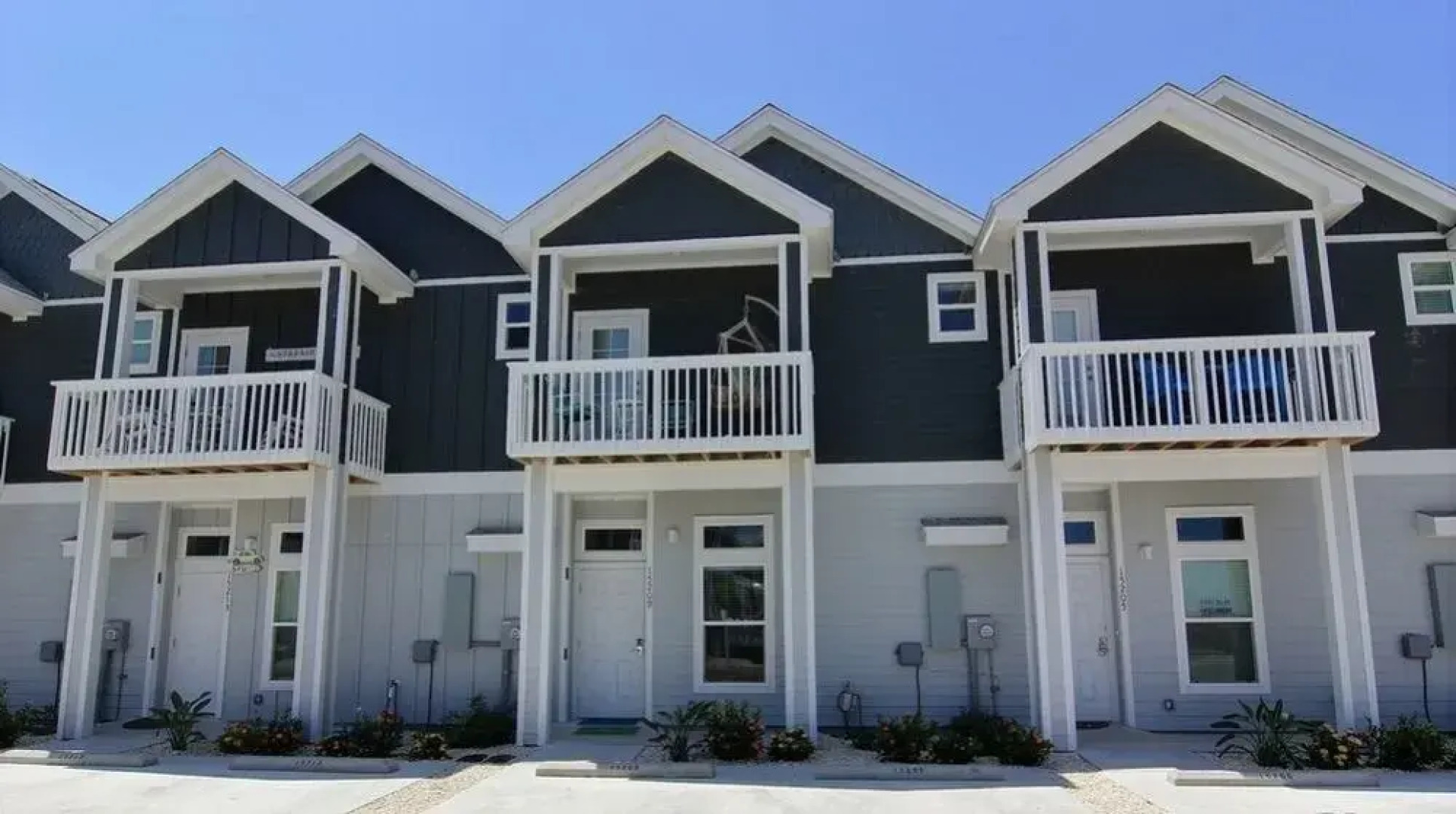 Padre Beach View 210 by RedAwning