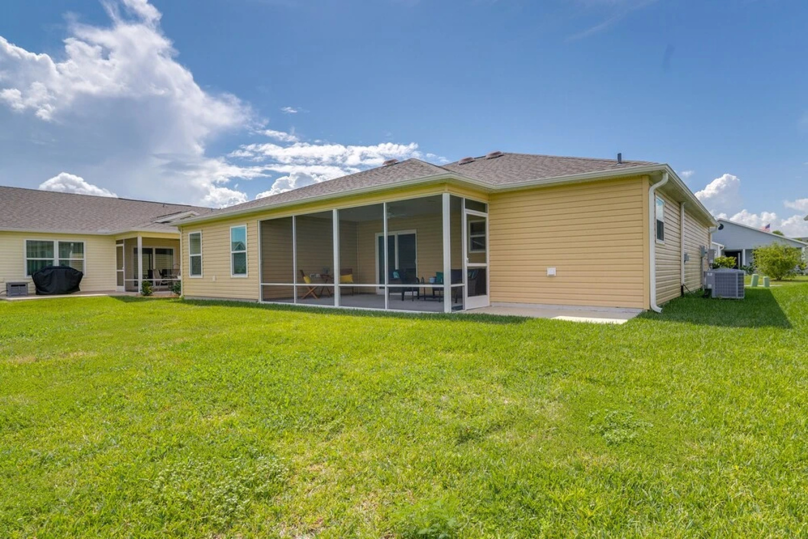 The Villages Vacation Rental: Walk to Shared Pool!