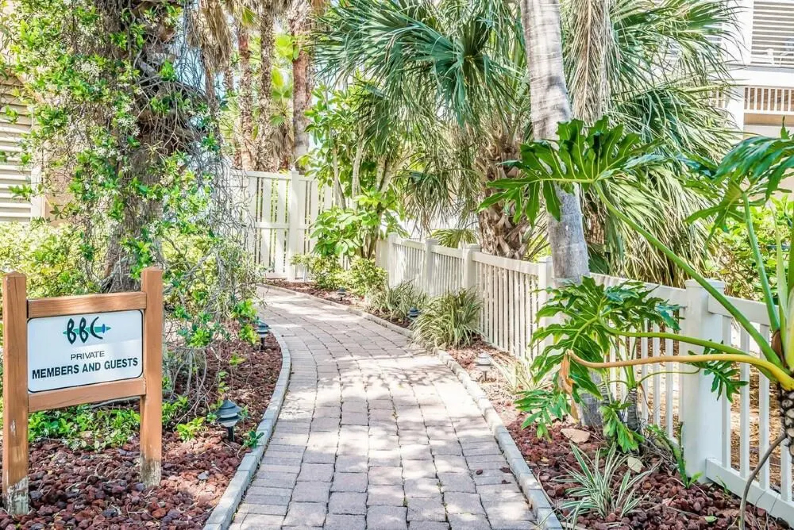 Bradenton Beach Club by RVA