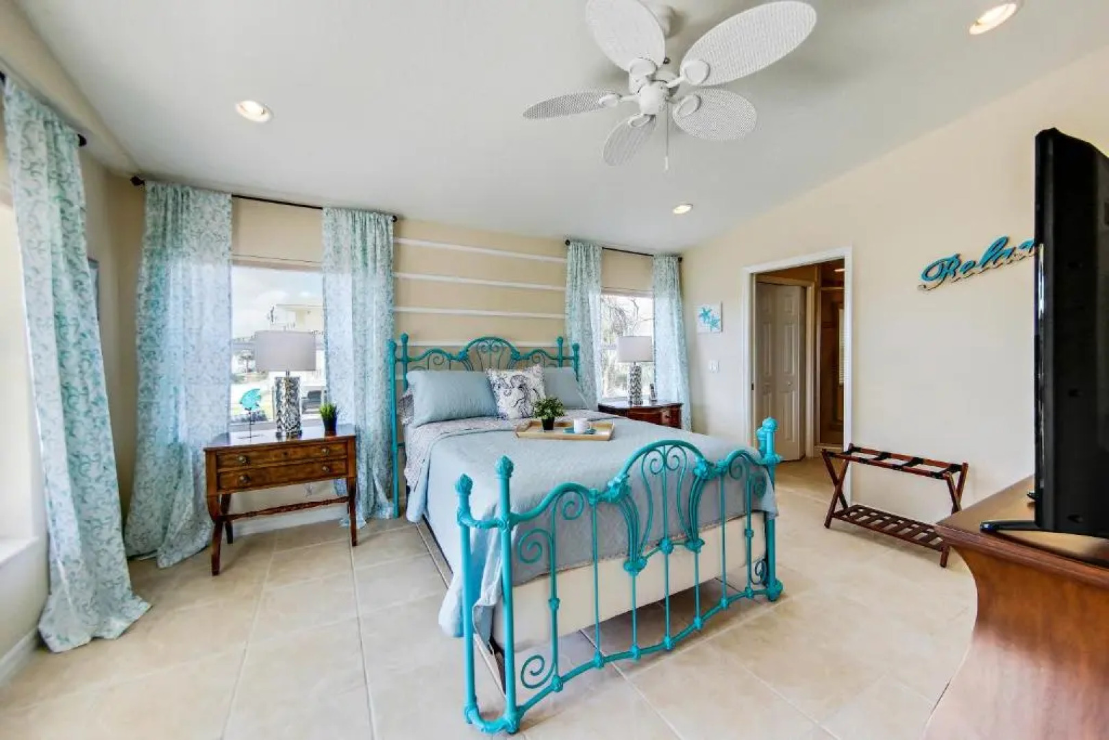 Oasis by the Sea Beach Front Community - Luxurious Pool Spa Home with Waterfall - Sleeps 10 - Come