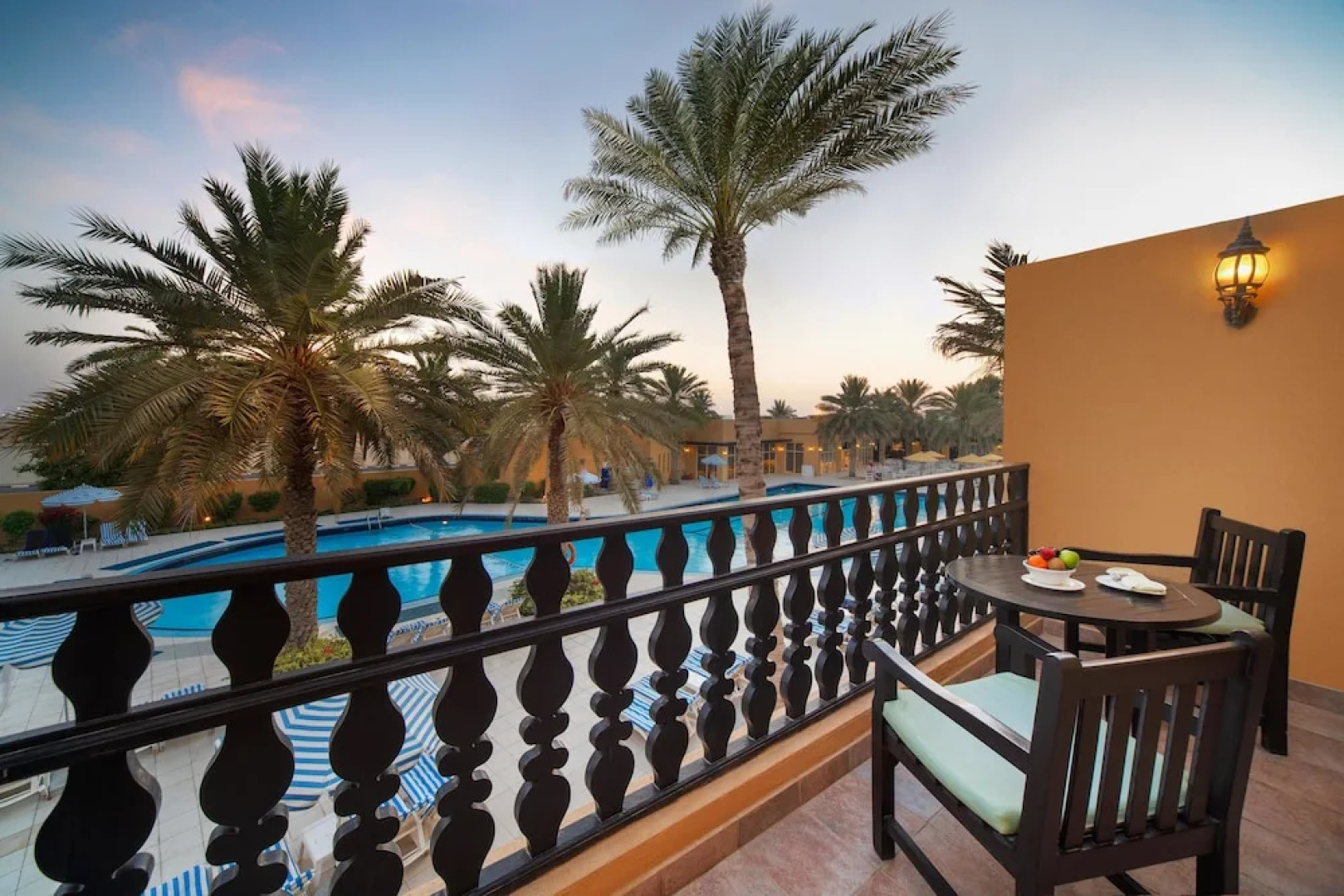 Отель Al Hamra Residence & Village