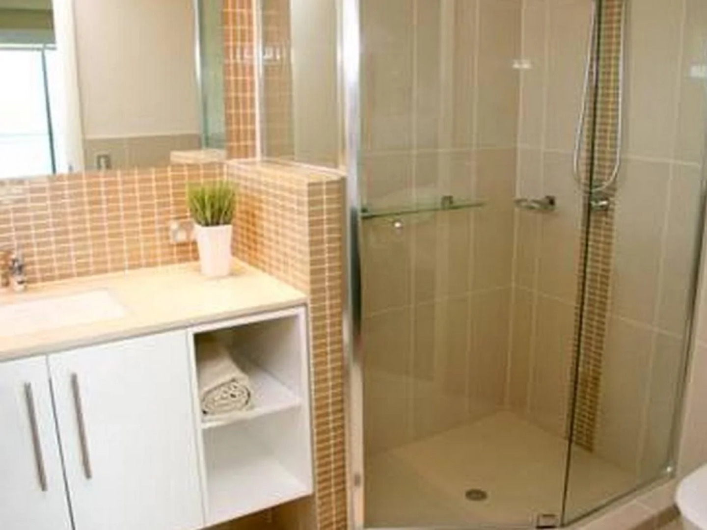 Proximity Waterfront Apartments