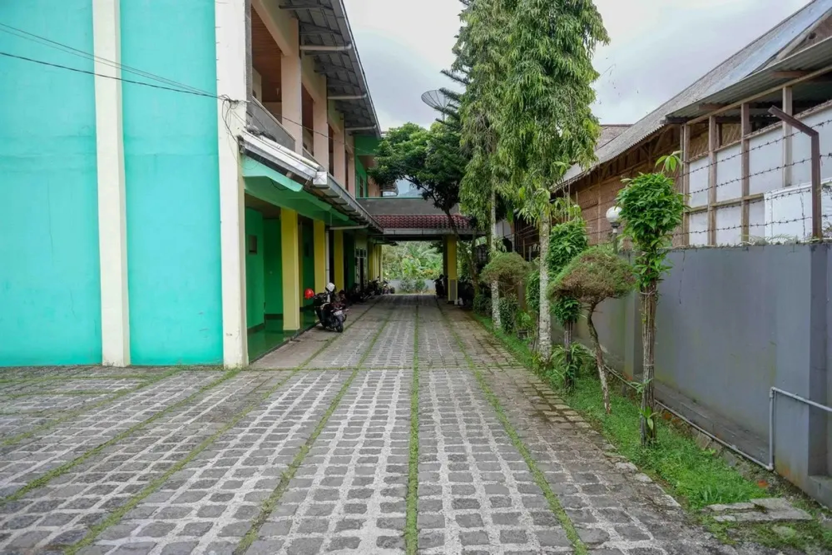 RedDoorz near Lokawisata Baturaden