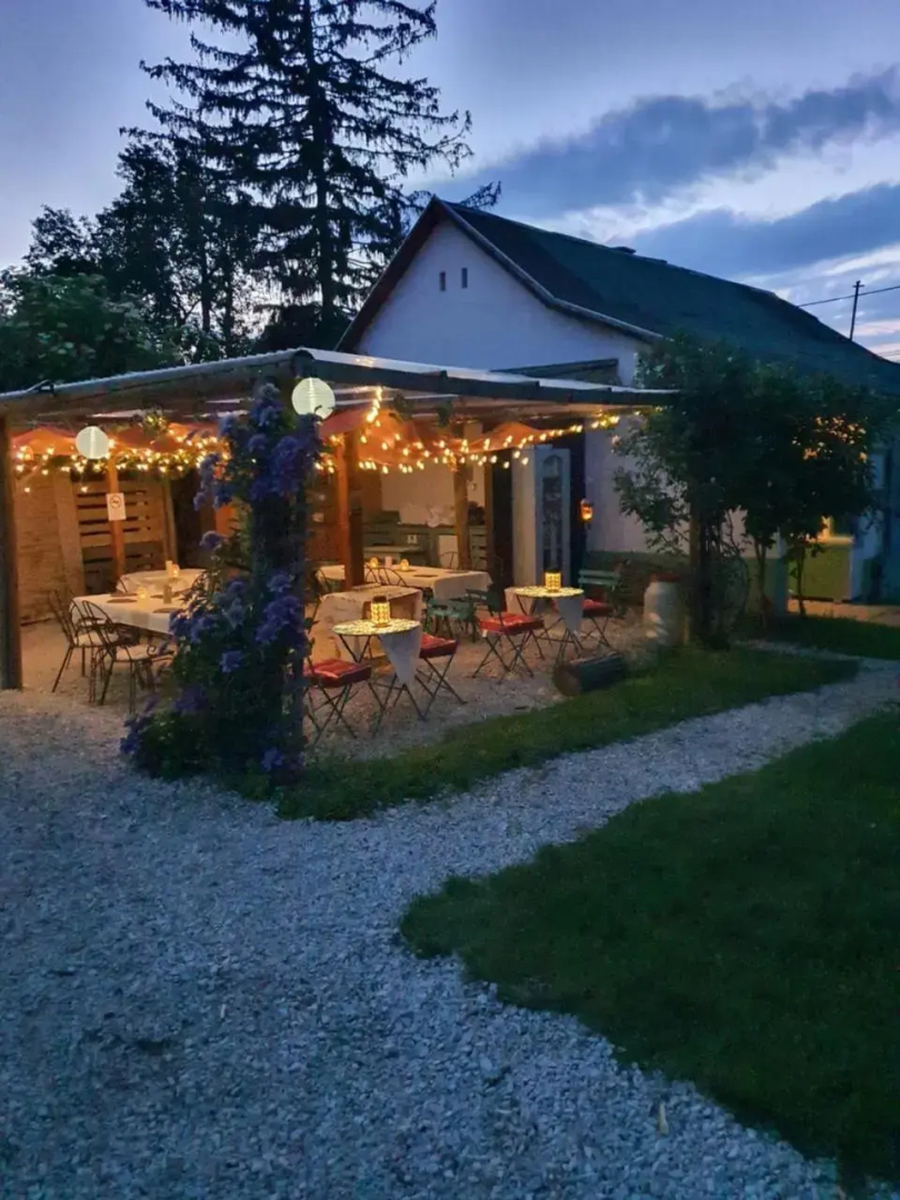Koppany Pines Rewild Escapes - Hungarian Village Panzio