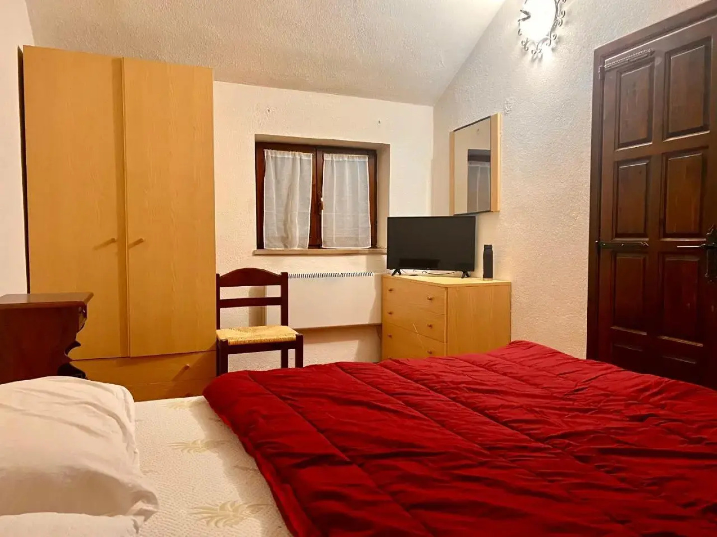 Via Osvaldo Moretti(complessoShalimar)