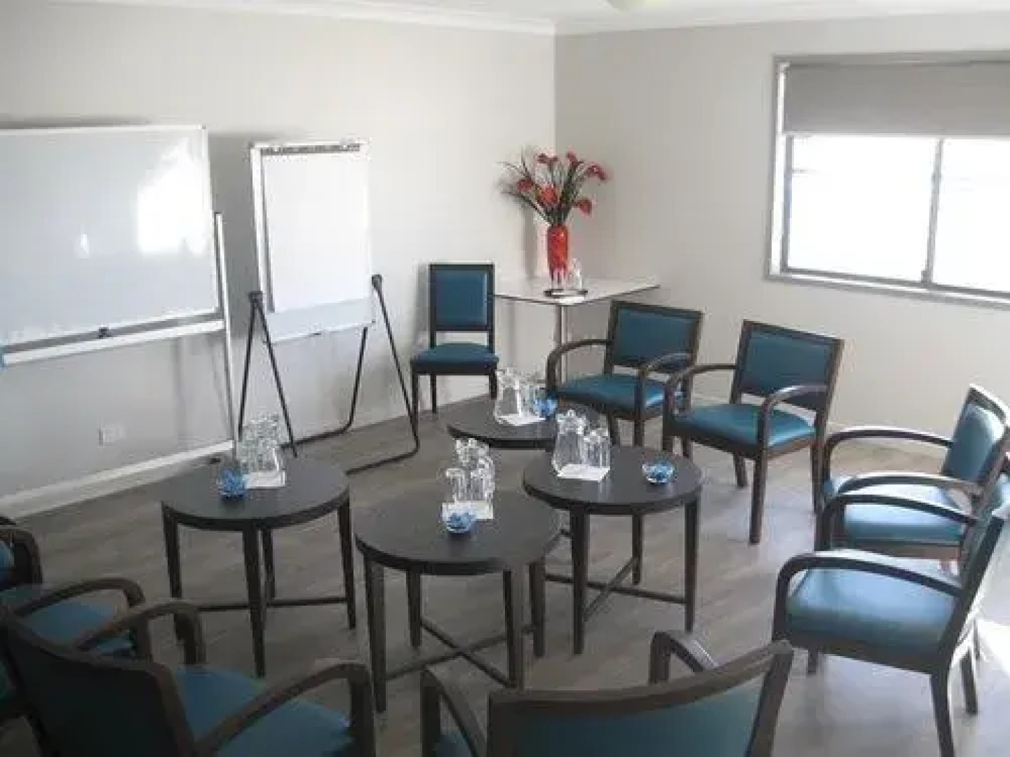 Royal Motel Miles, 4 Star, Free Wifi