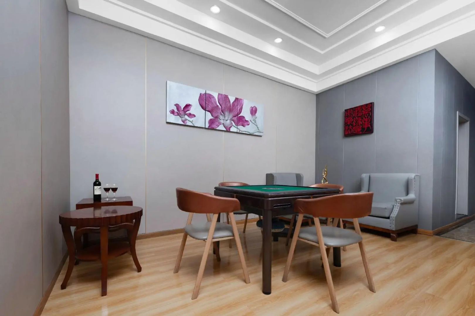 Neijiang Riverside Garden Hotel