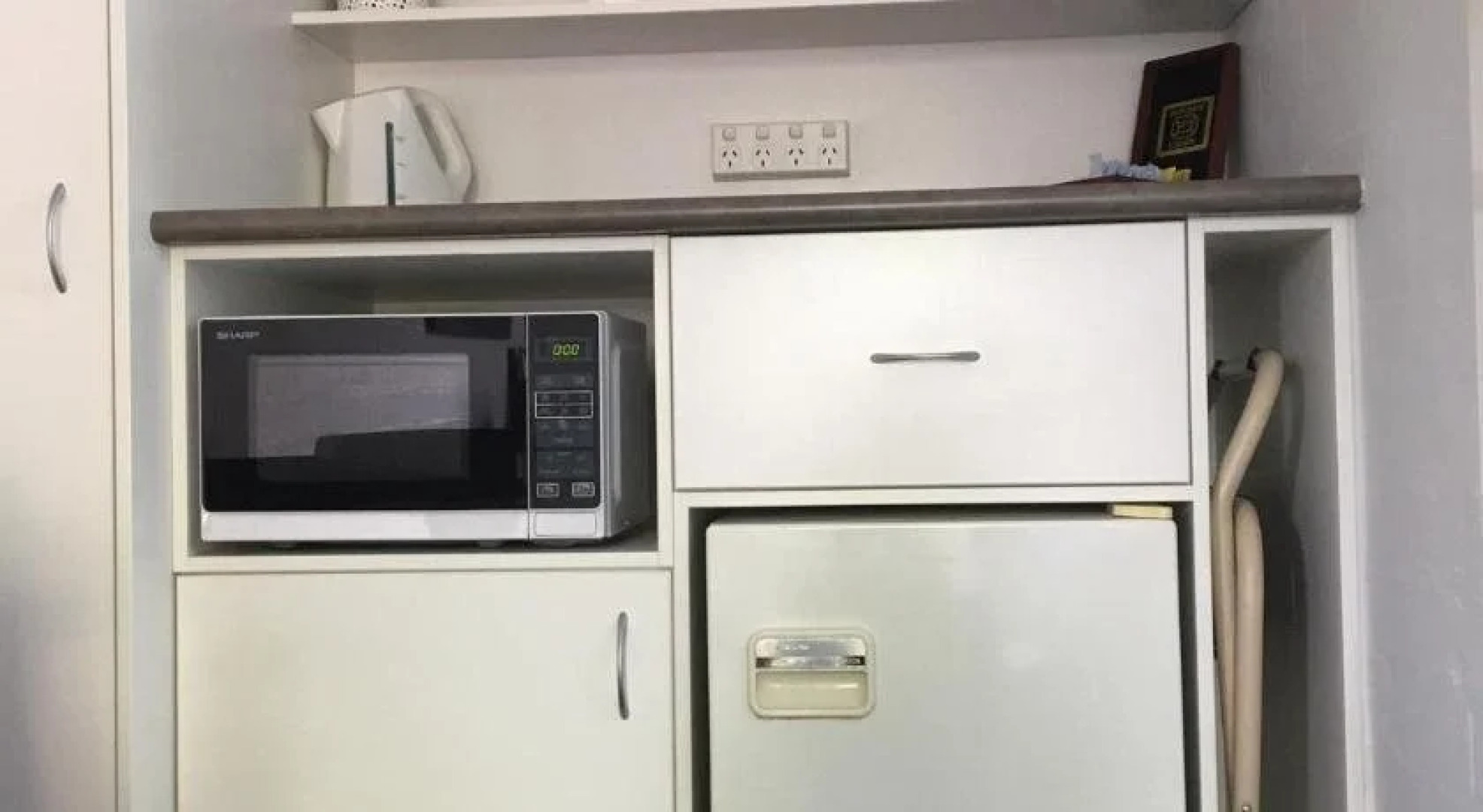 Nicholas Royal Motel