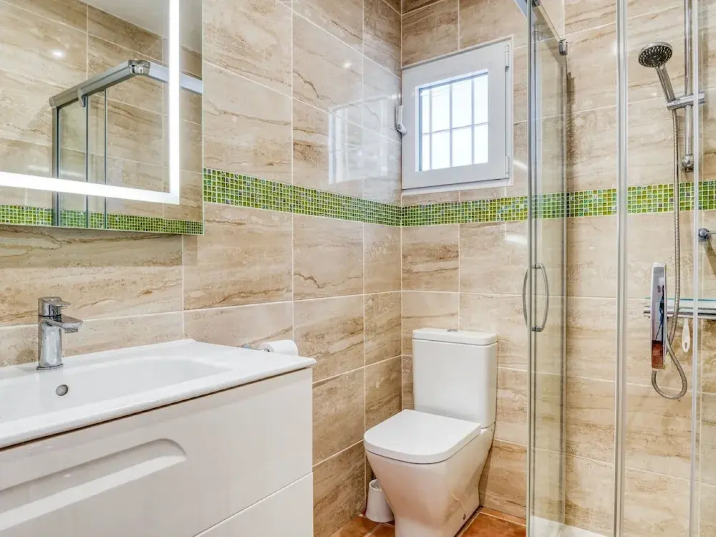 Charming Villa With Private Swimming Pool Near the Sea