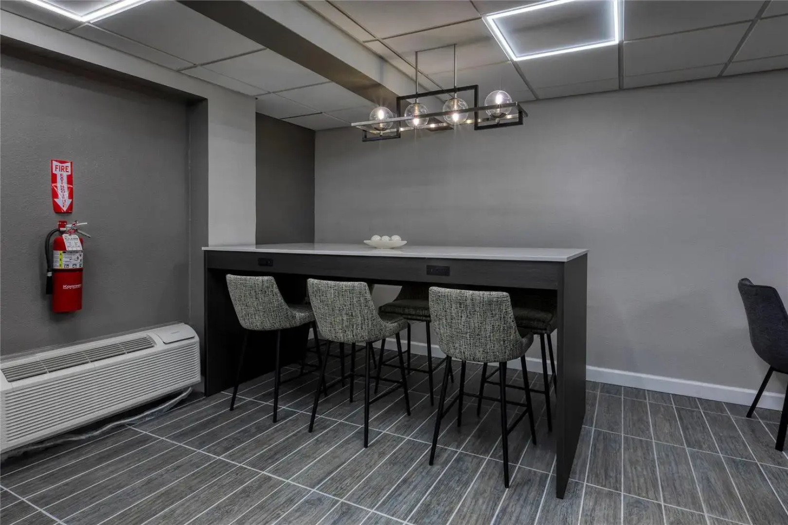 Clarion Pointe Decatur Downtown