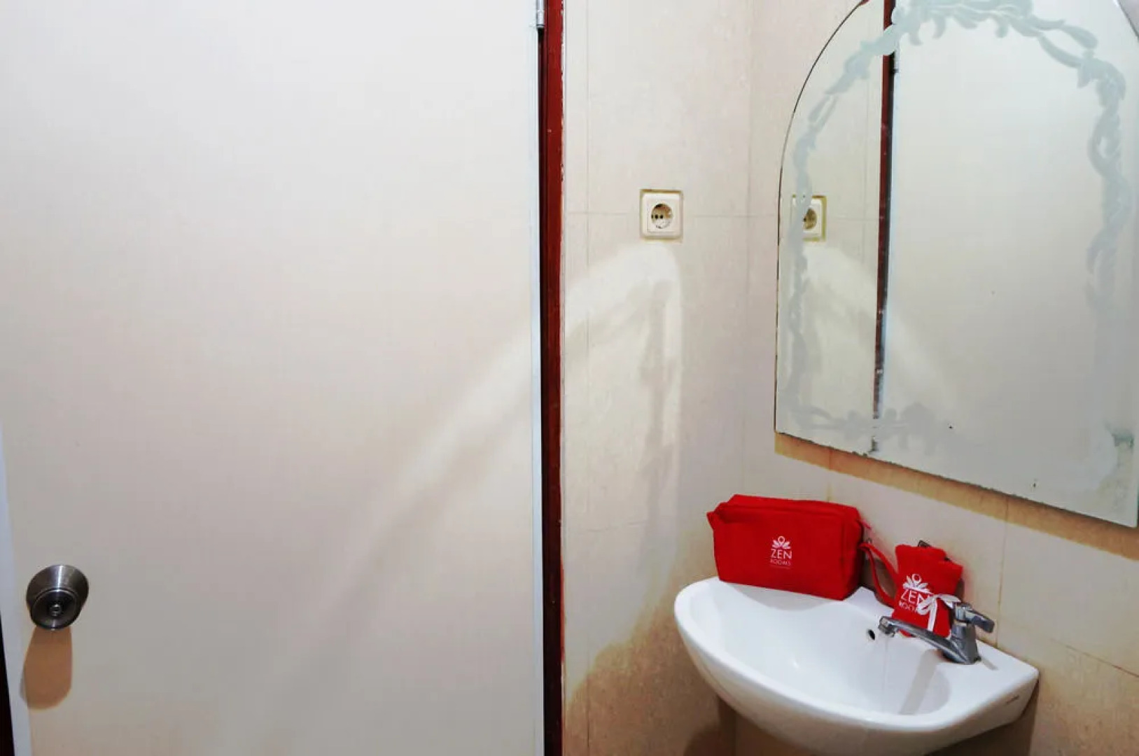 Zen Rooms Basic Kalibokor