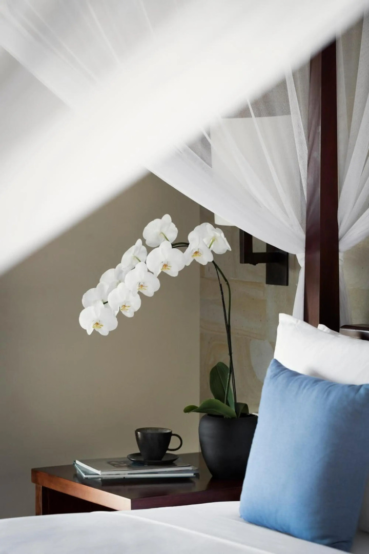 REVĪVŌ Wellness Resort Nusa Dua Bali