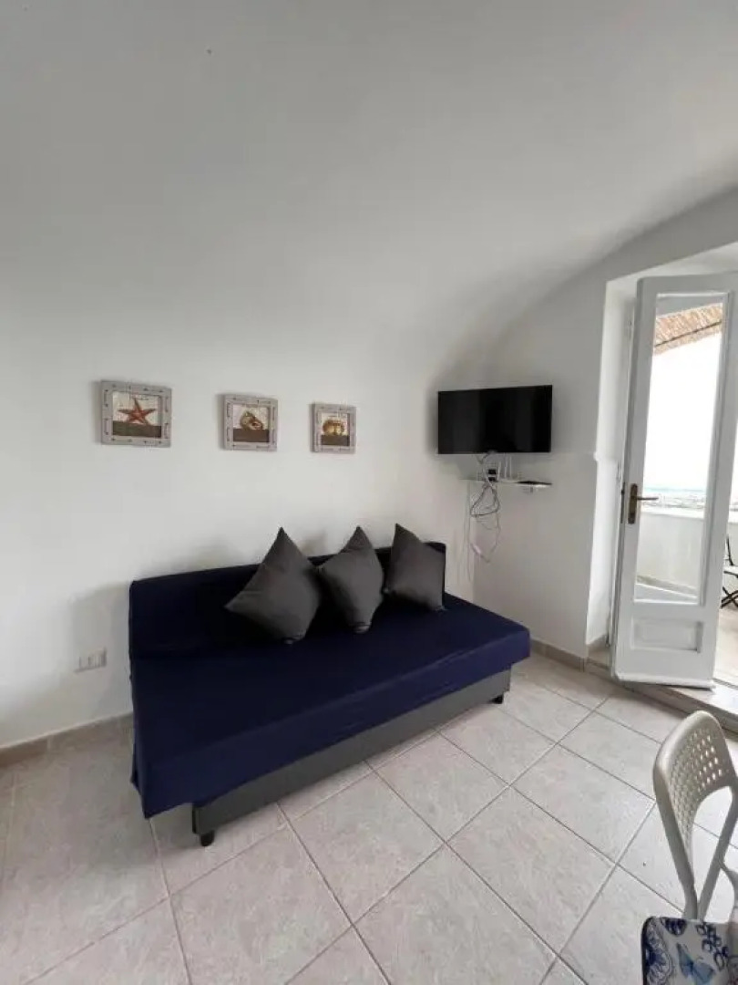 Calilla House by Procida Reserve