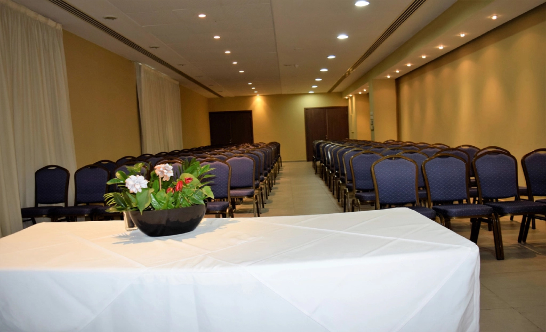 Theo Sunset Bay Hotel