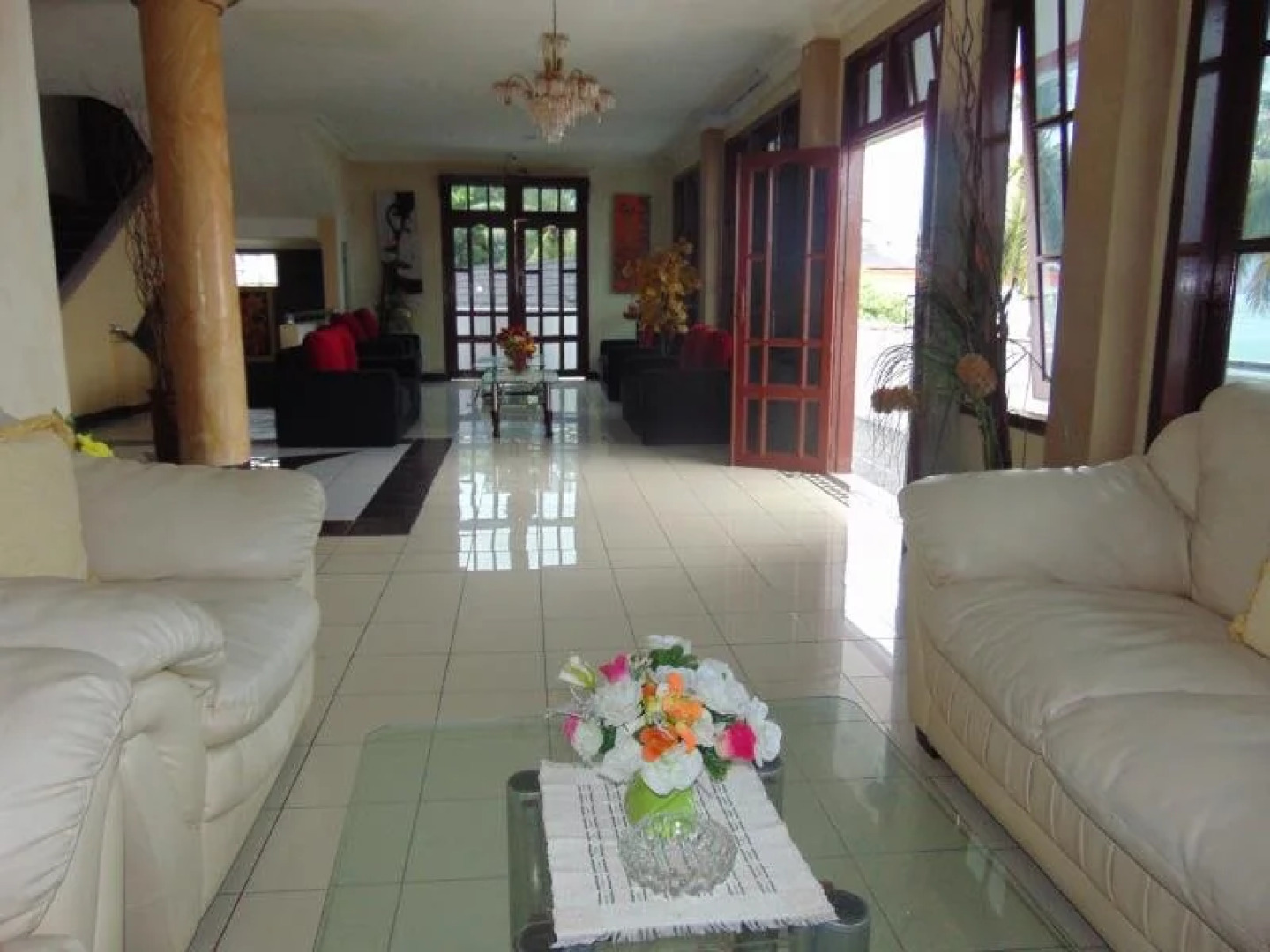 RedDoorz Plus @ Tirta Kencana Hotel