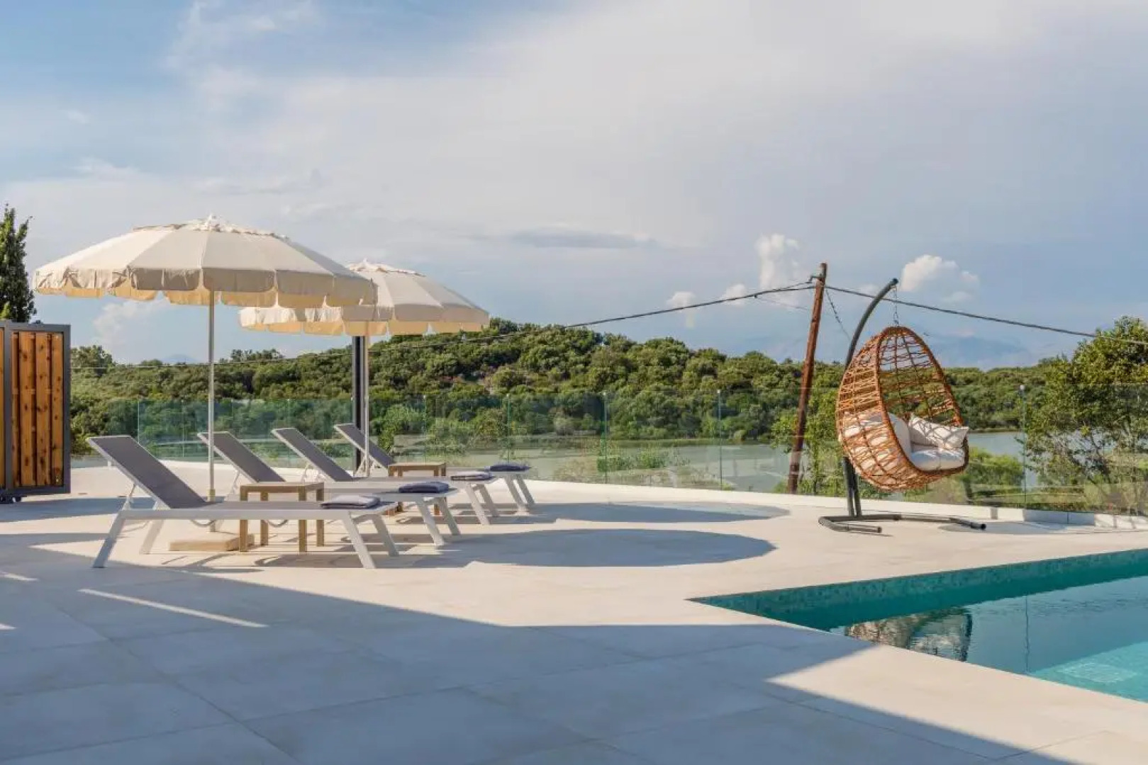 Villa Waterlily by MediterraneanVillas