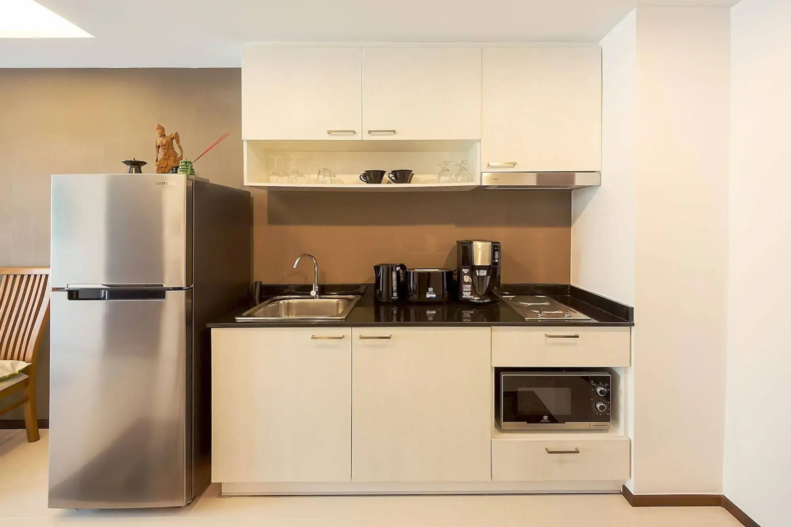 The Title Condo by TropicLook