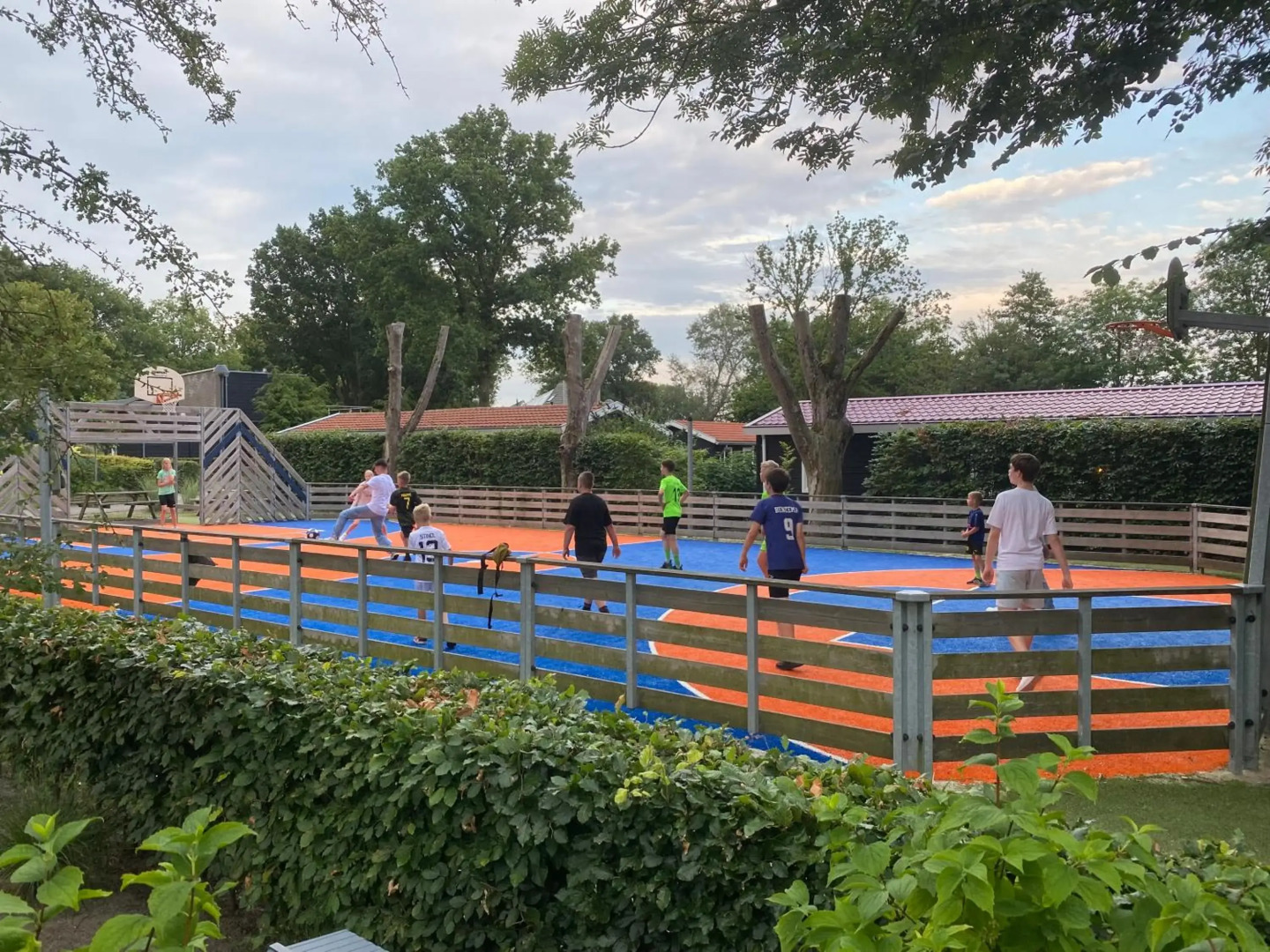 GREEN VILLA - Nachhaltiger Urlaub am Veluwemeer - großer Garten - Dachterrasse mit Meerblick - bis 2 Hunde inklusive