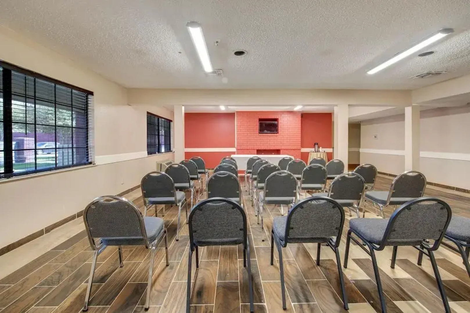 Executive Inn and Suites College Station