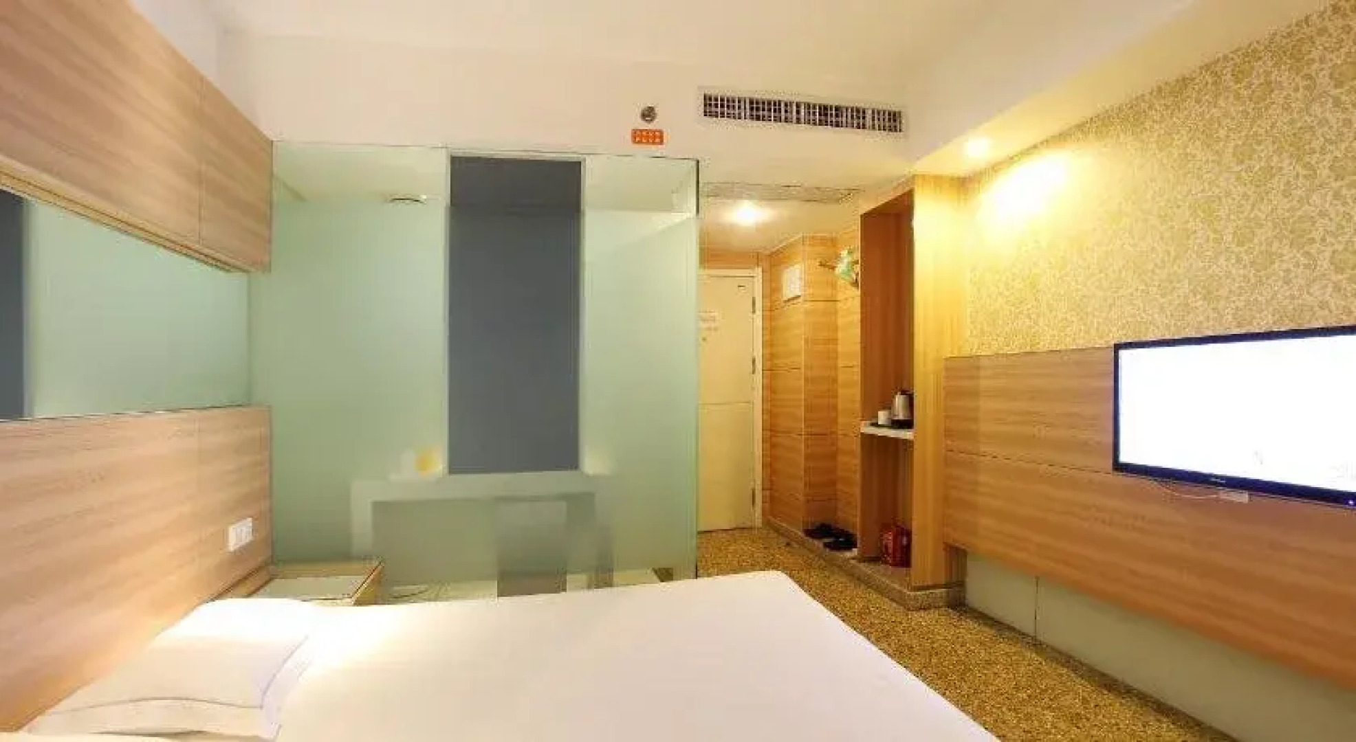 Yunqi Hotel