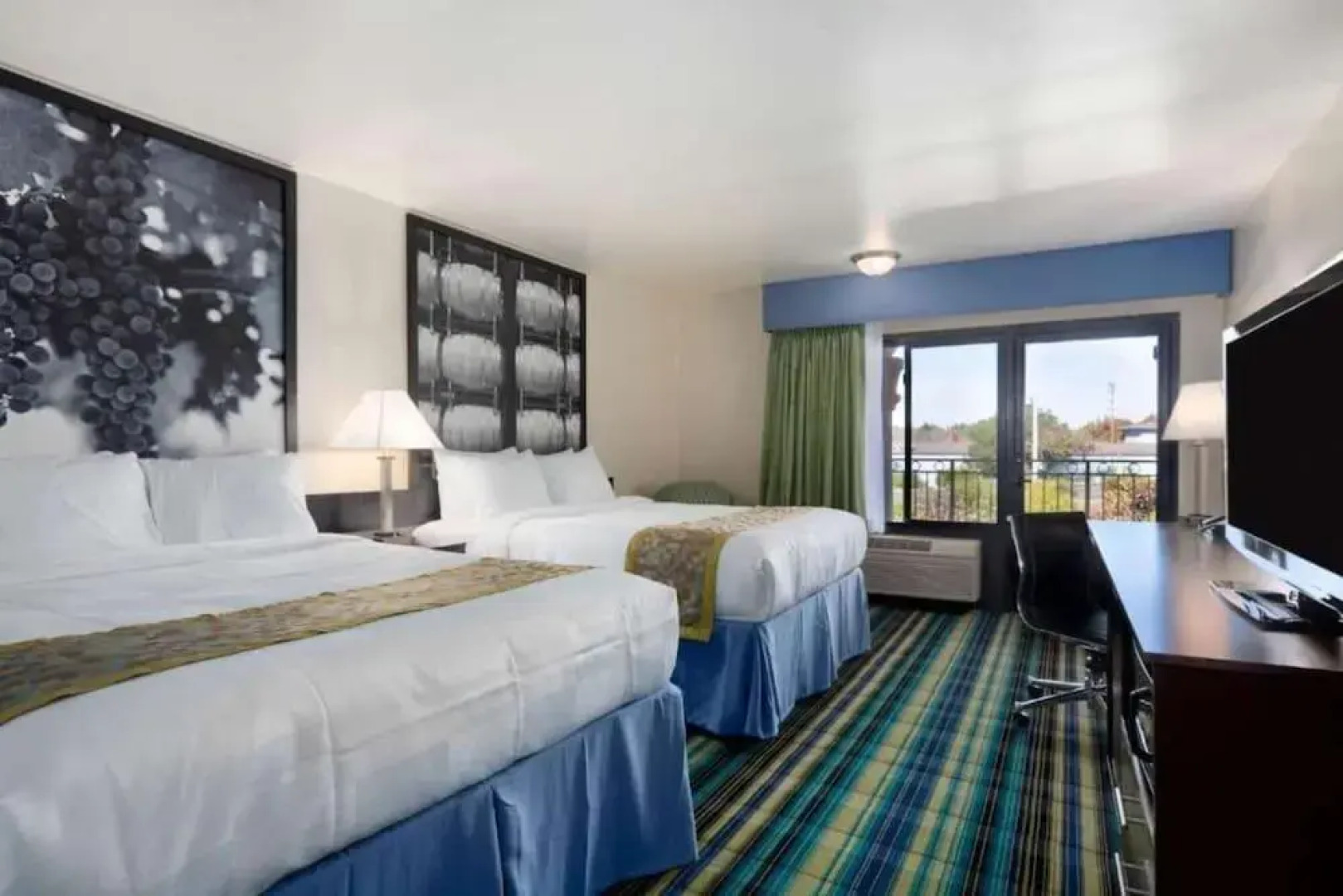 Super 8 By Wyndham Vallejo/Napa Valley