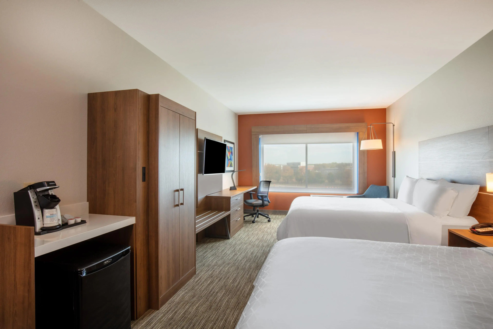 Holiday Inn Express & Suites Beloit by IHG